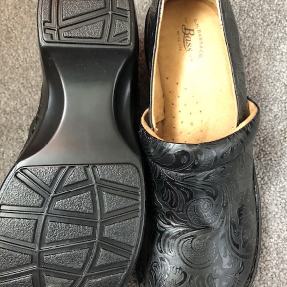 Bass Shoes - Picture 4 of 5